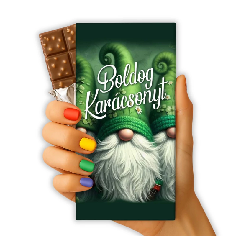 Karácsonyi csoki – Zöld manós dizájnnal, természetes hangulattal.