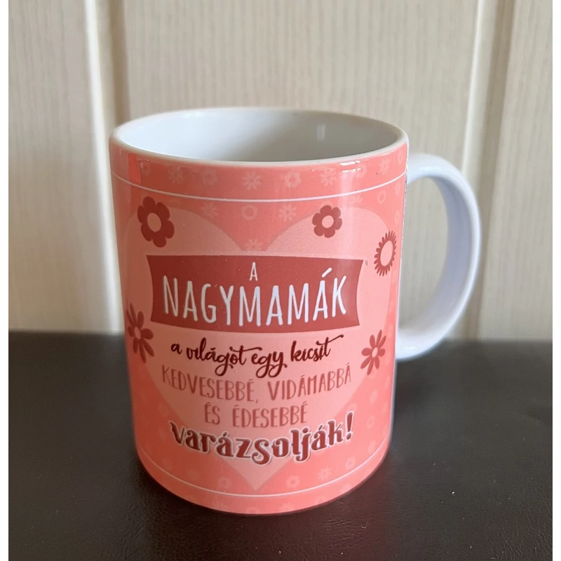 Bögre - A Nagymamák a világot
