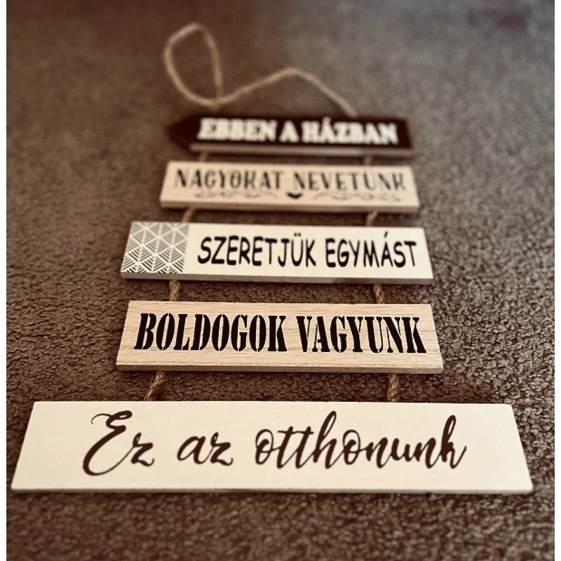 Ajtódísz Ebben a házban - Dekoráció 1