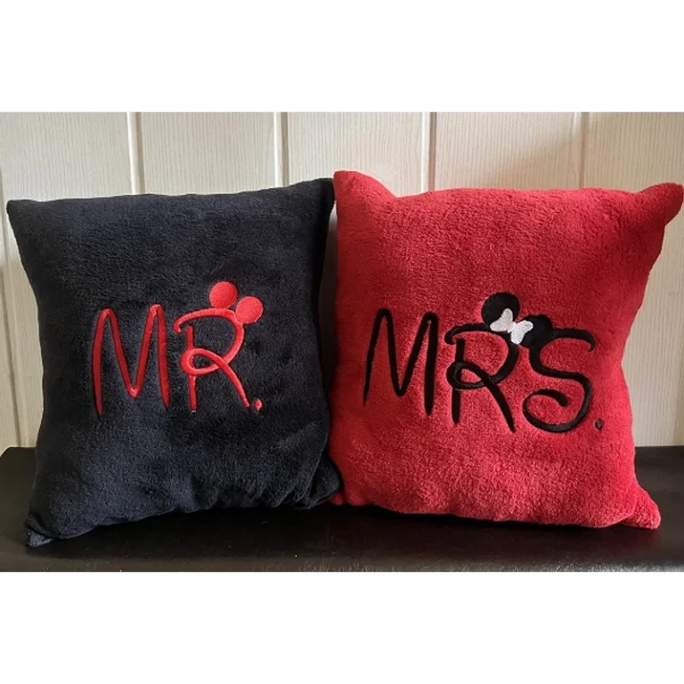 Hímzett - Mr. és Mrs. páros párna