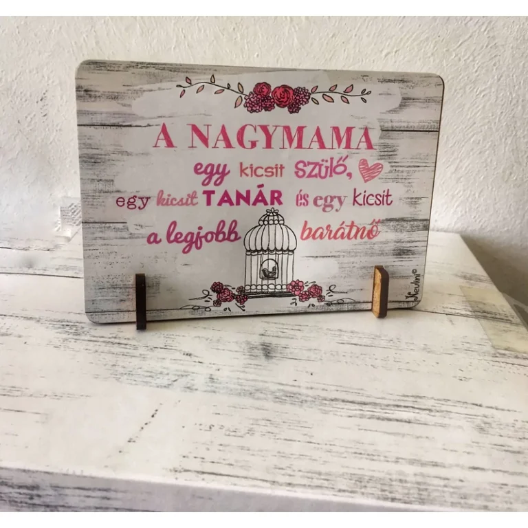 Kis fa tábla - A nagymama egy kicsit
