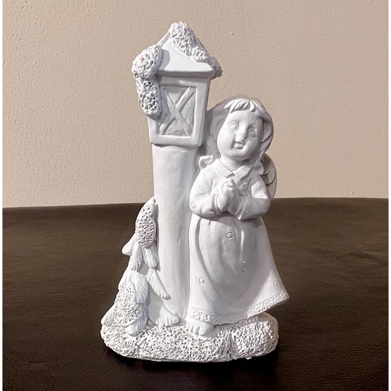Angyal figura - Imádkozik lámpánál