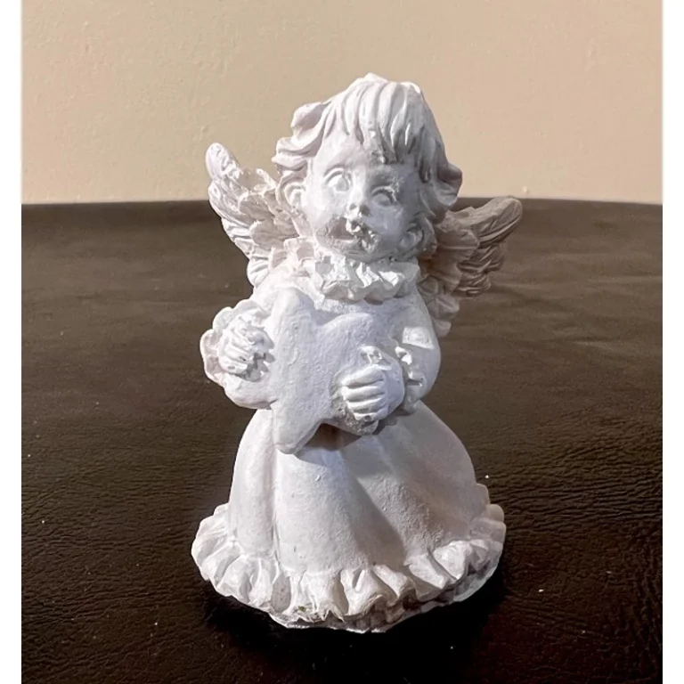Angyalka figura - Csillagot  fog