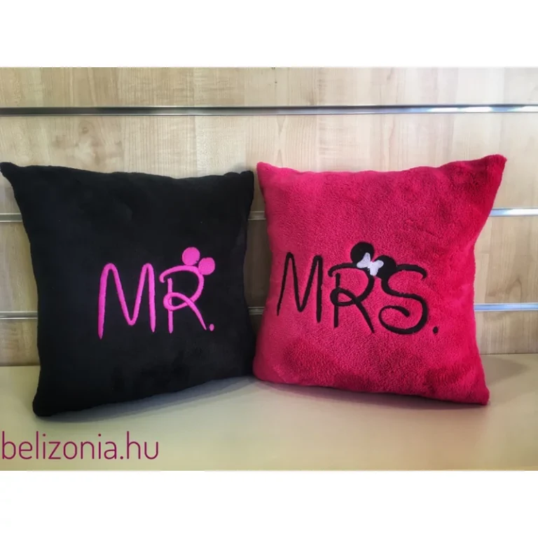 Hímzett Mr. és Mrs. páros párna - Pin
