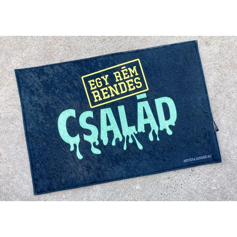 Lábtörlő - Egy rém rendes család
