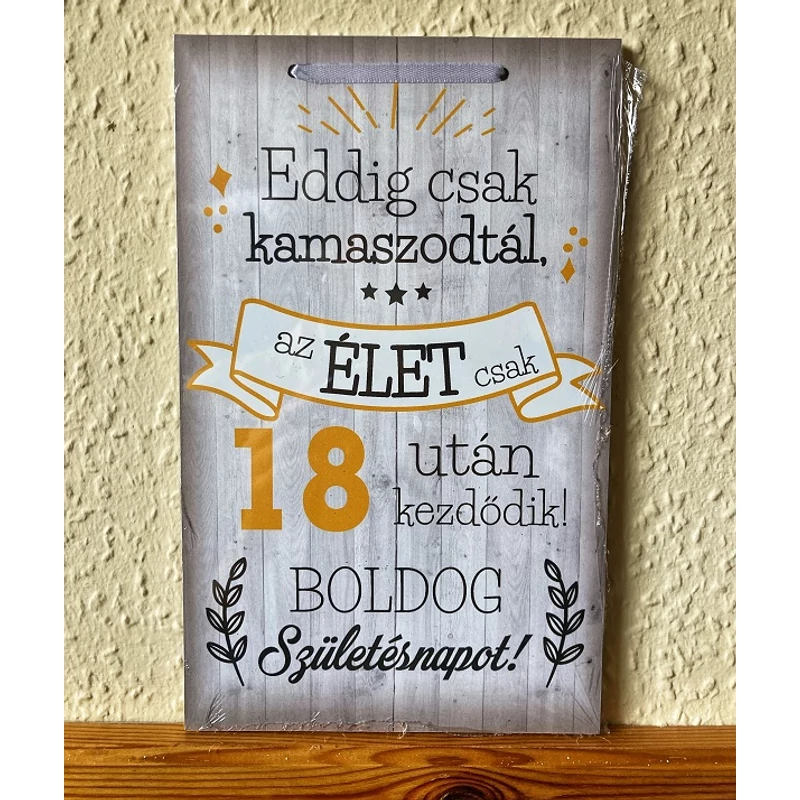 Dísztábla kicsi - Eddig csak kamaszodtál 18