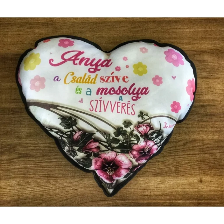 Kicsi szív párna - Anya a család szíve