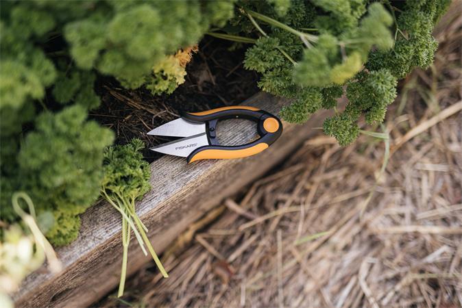 Fűszervágó olló, FISKARS "Solid™ SP220" - Image 7